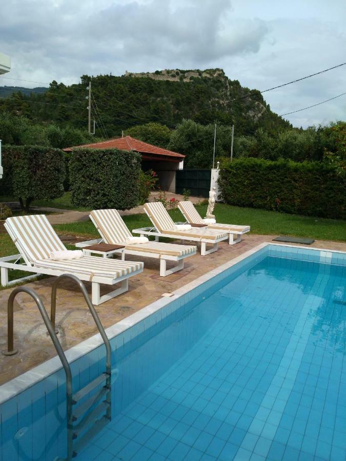 Villa Aphrodite Ríza المظهر الخارجي الصورة